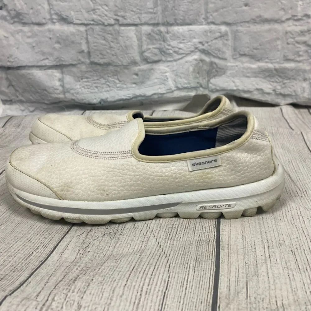 Skechers go walk slip on comfort shoes white color women size 7.5